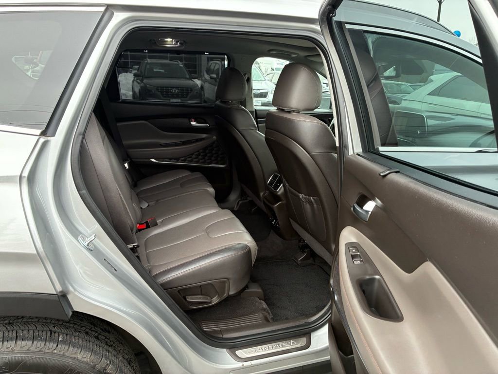 Used 2020 Hyundai Santa Fe Limited w/ Cargo Package image 21