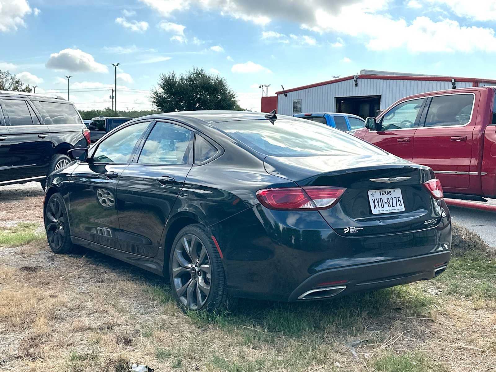 Used 2015 Chrysler 200 S w/ Navigation & Sound Group I FWD image 4