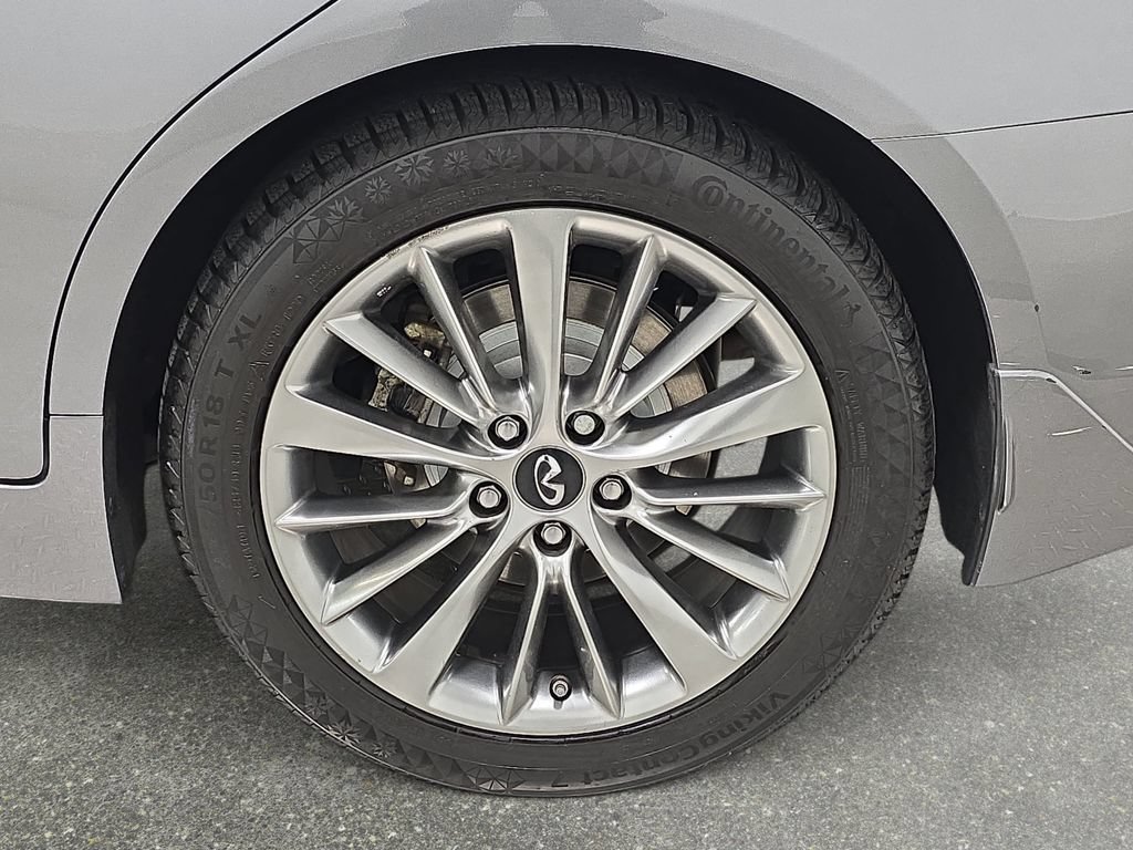 Used 2019 INFINITI Q50 Luxe w/ Essential Package (3.0T Luxe) AWD/4WD image 28