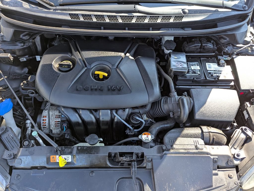 Used 2016 Hyundai Elantra SE FWD image 32