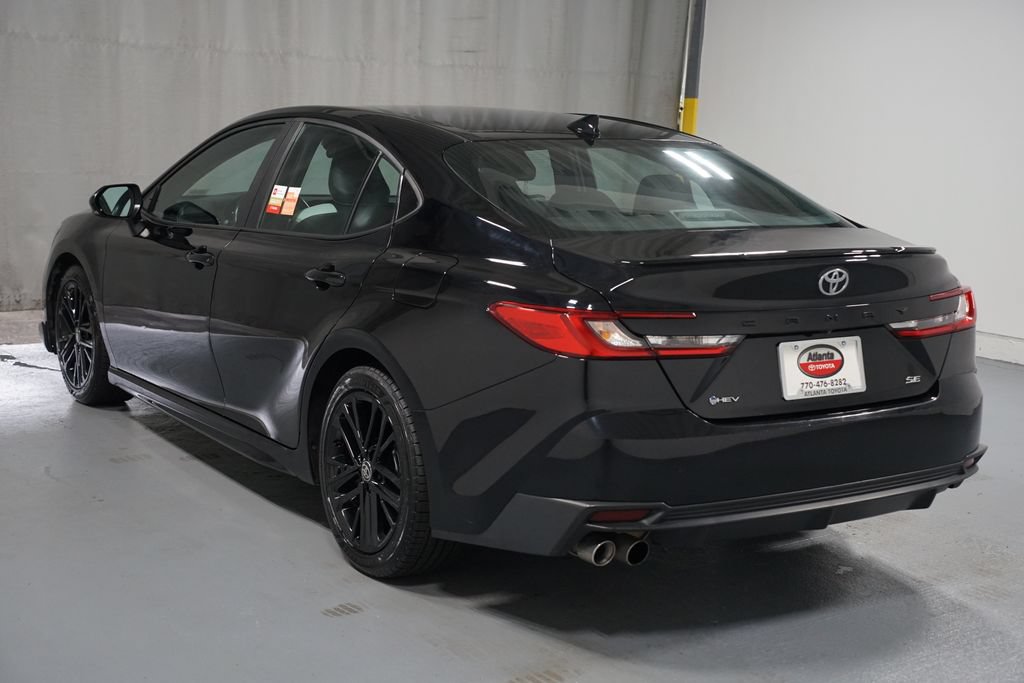 Used 2025 Toyota Camry SE FWD image 6