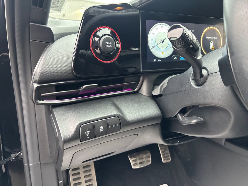 Certified 2024 Hyundai Elantra N Line image 36