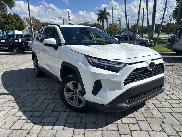 Used 2024 Toyota RAV4 XLE FWD image 21