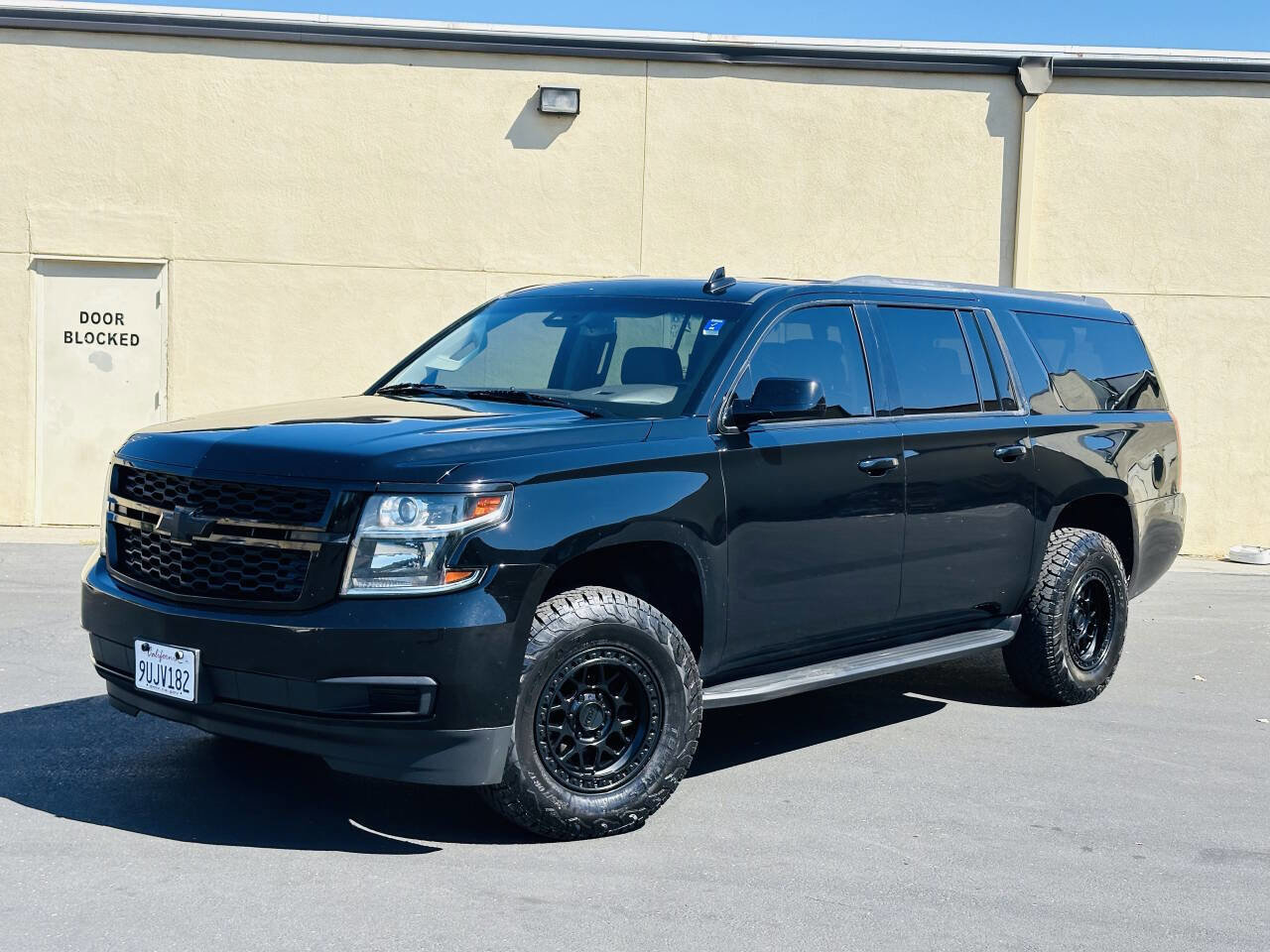 Used 2020 Chevrolet Suburban LT image 4