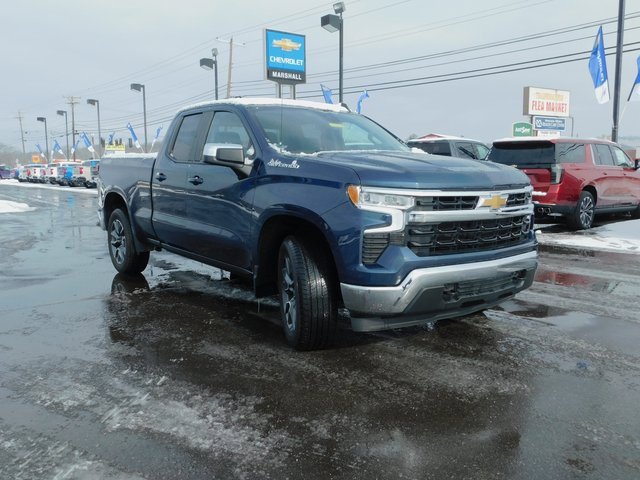 Used 2023 Chevrolet Silverado 1500 LT image 4