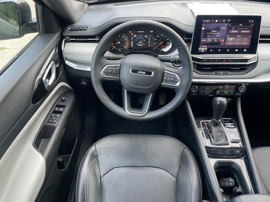Used 2023 Jeep Compass Limited AWD/4WD image 16