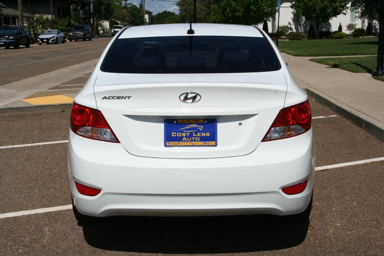 Used 2013 Hyundai Accent GLS FWD image 9