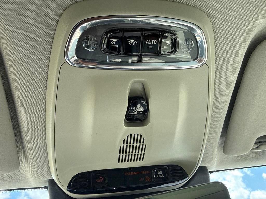 Used 2019 Volvo XC60 T6 Inscription w/ Protection Package Premier AWD/4WD image 22