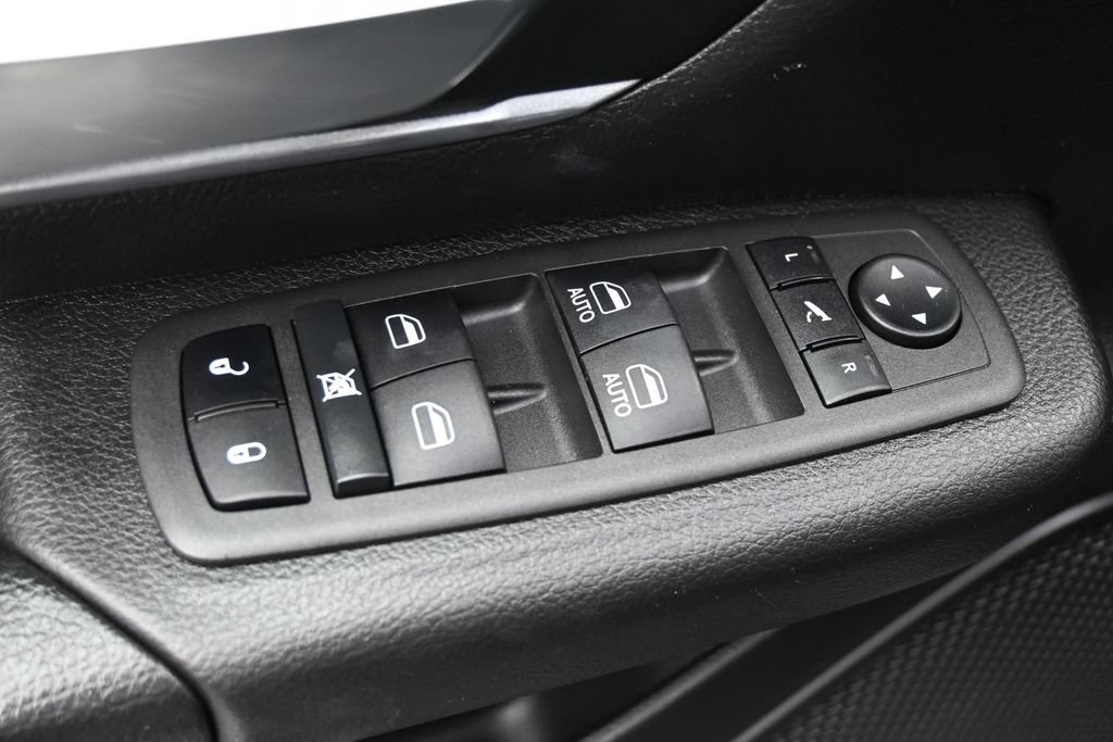Used 2022 RAM 1500 Big Horn AWD/4WD image 4