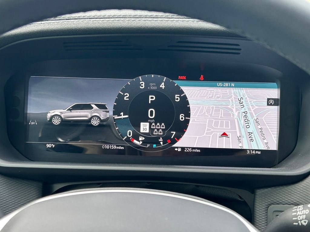 Used 2024 Land Rover Discovery Dynamic SE image 39