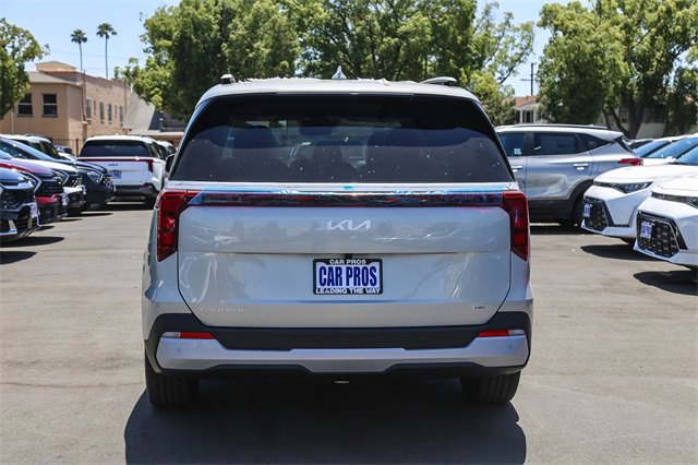 New 2026 Kia Carnival EX image 7