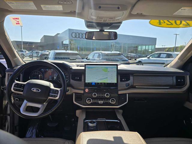 Used 2024 Ford Expedition Limited RWD image 22