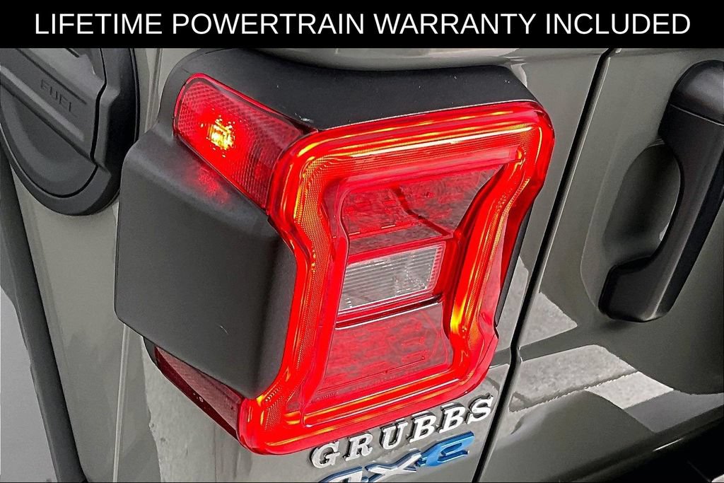 Used 2023 Jeep Wrangler Unlimited Sahara AWD/4WD image 40