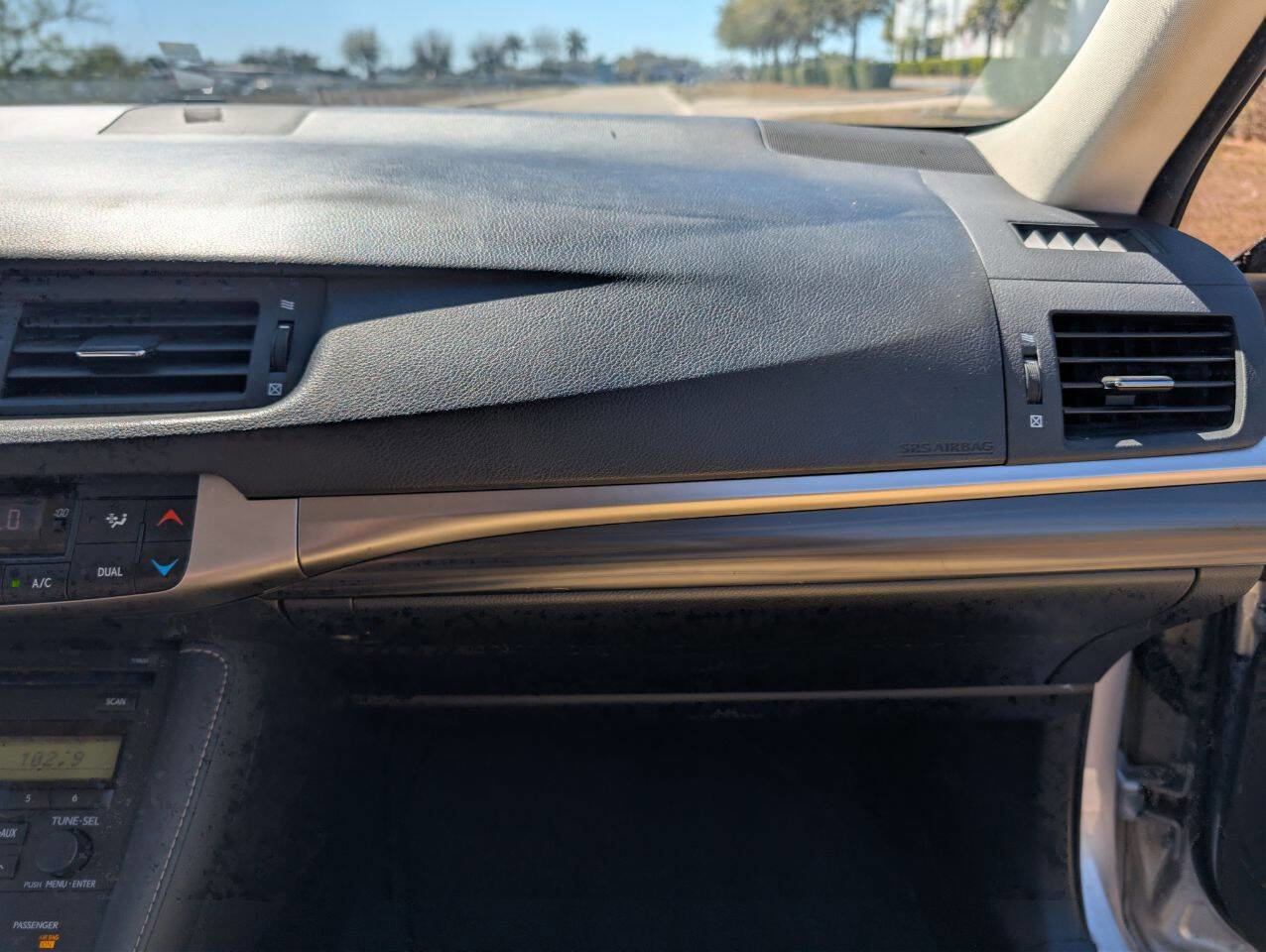 Used 2015 Lexus CT 200h image 24