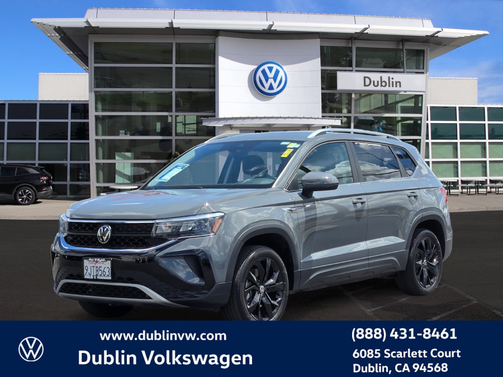 Used 2023 Volkswagen Taos SE w/ Black Wheel Package FWD image 8