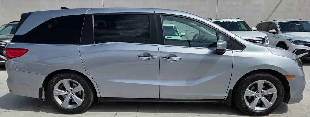 Used 2018 Honda Odyssey EX image 4