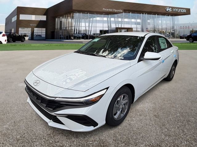 New 2026 Hyundai Elantra SE image 1