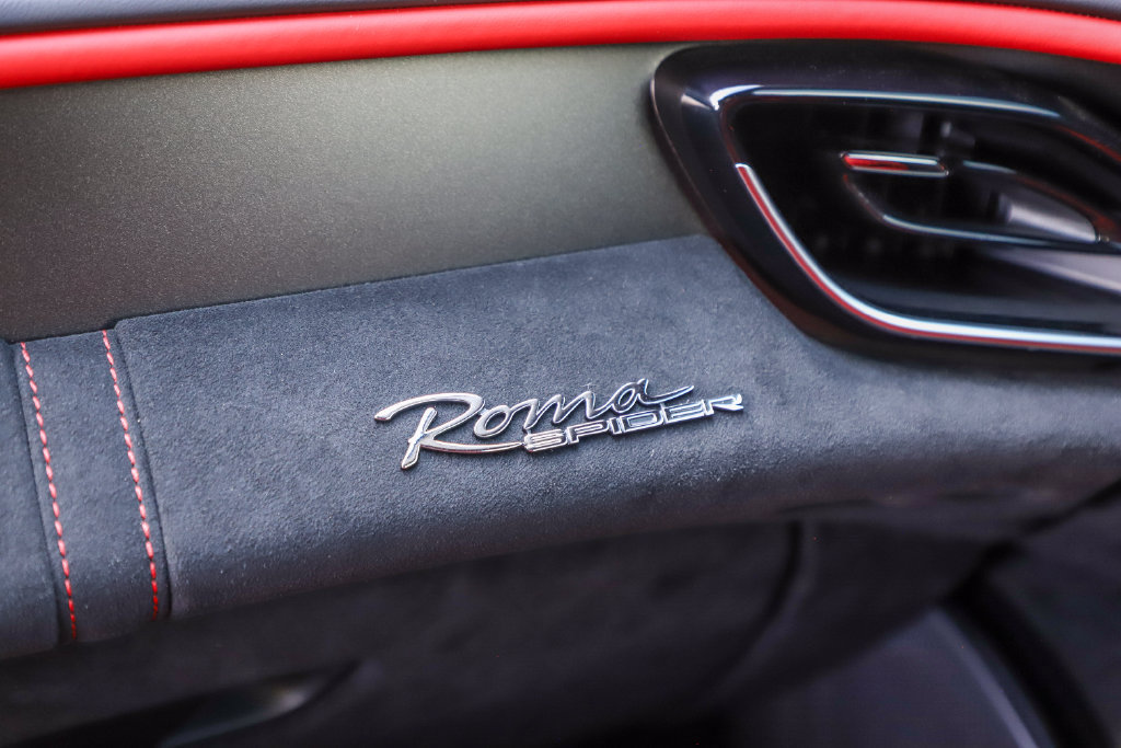 Certified 2025 Ferrari Roma Spider RWD image 49