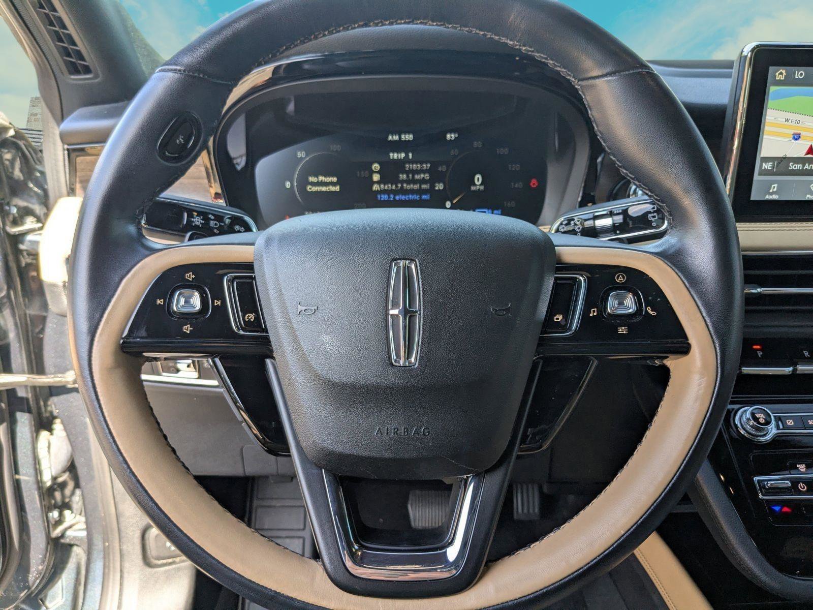 Used 2022 Lincoln Corsair Grand Touring image 29