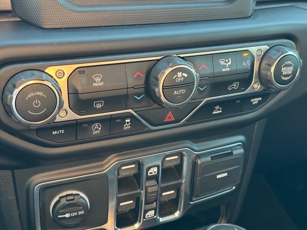 Used 2021 Jeep Wrangler Unlimited Sahara image 18