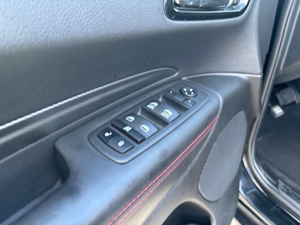 Used 2024 Dodge Durango GT image 25