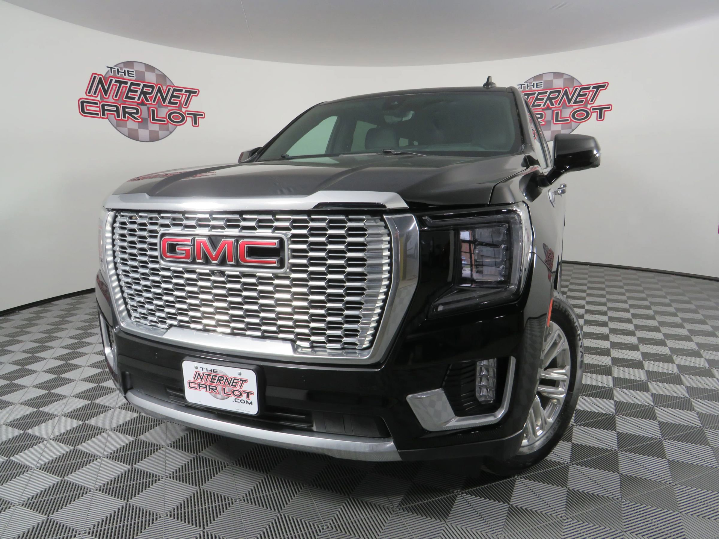 Used 2022 GMC Yukon XL Denali w/ Advanced Technology Package