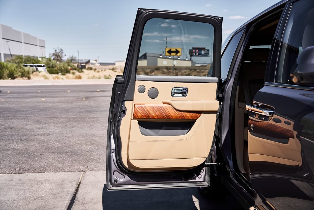Used 2020 Rolls-Royce Cullinan AWD/4WD image 19