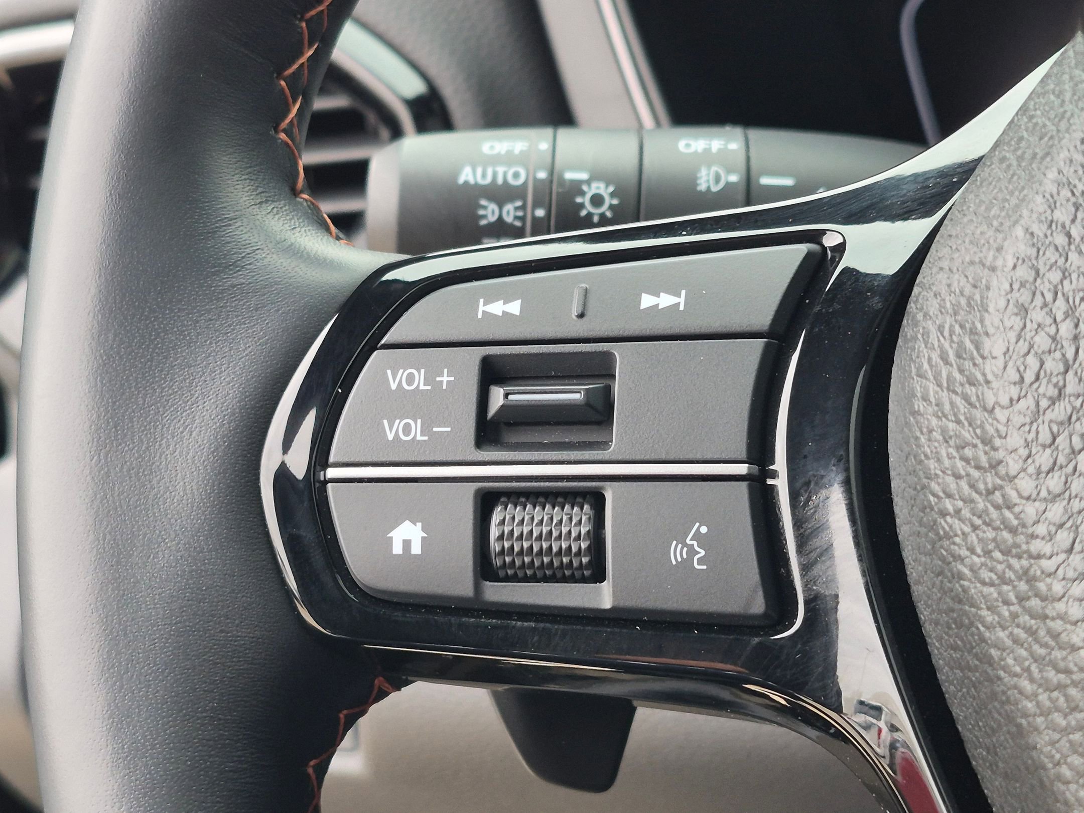 Certified 2025 Honda Pilot TrailSport image 15