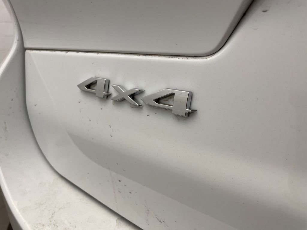 Certified 2023 Jeep Grand Cherokee L Laredo AWD/4WD image 9