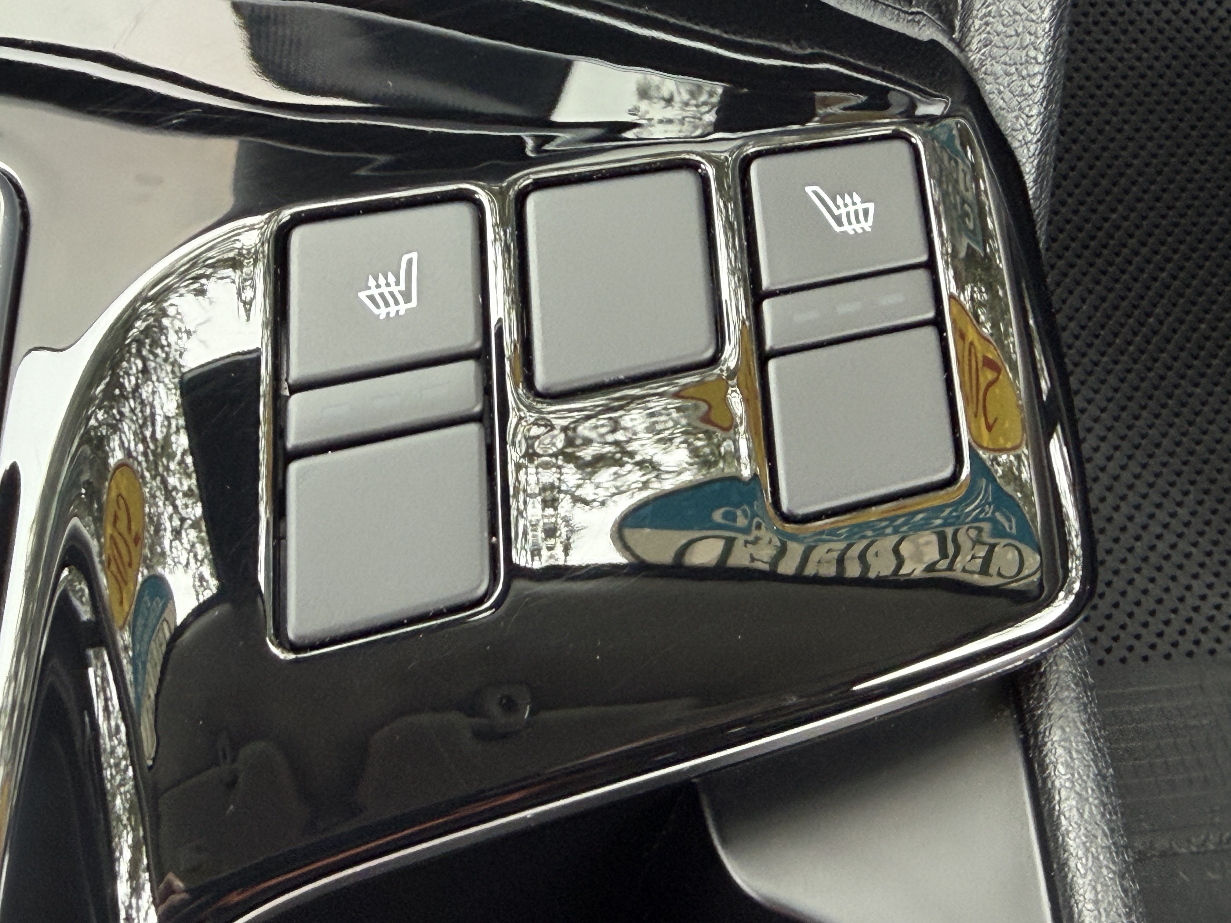 Used 2025 Kia Sportage EX FWD image 23