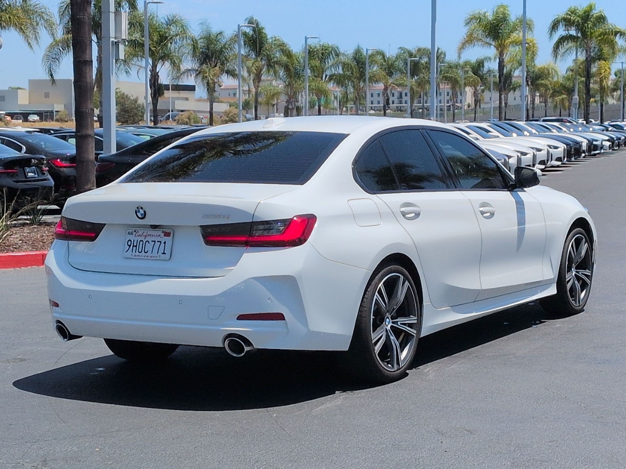 Certified 2023 BMW 330i Sedan w/ Premium Package RWD image 10
