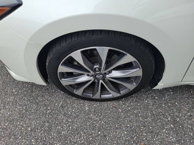 Used 2021 Nissan Maxima Platinum w/ Sport Mat Group FWD image 5