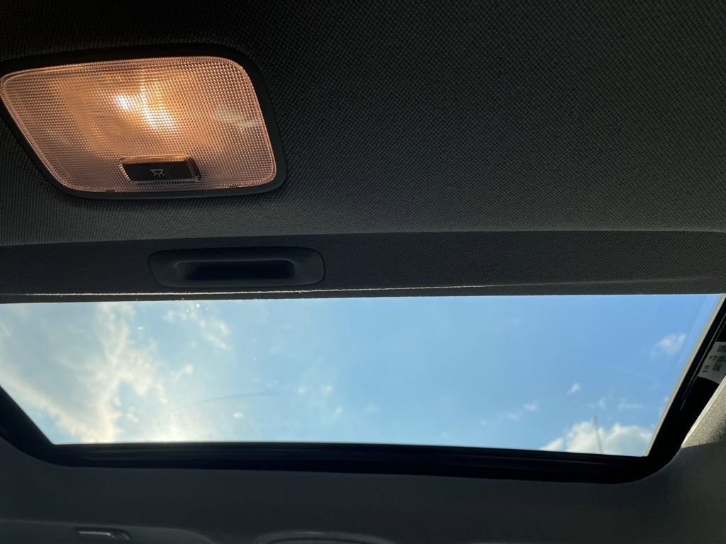 New 2025 Hyundai Elantra SEL image 13