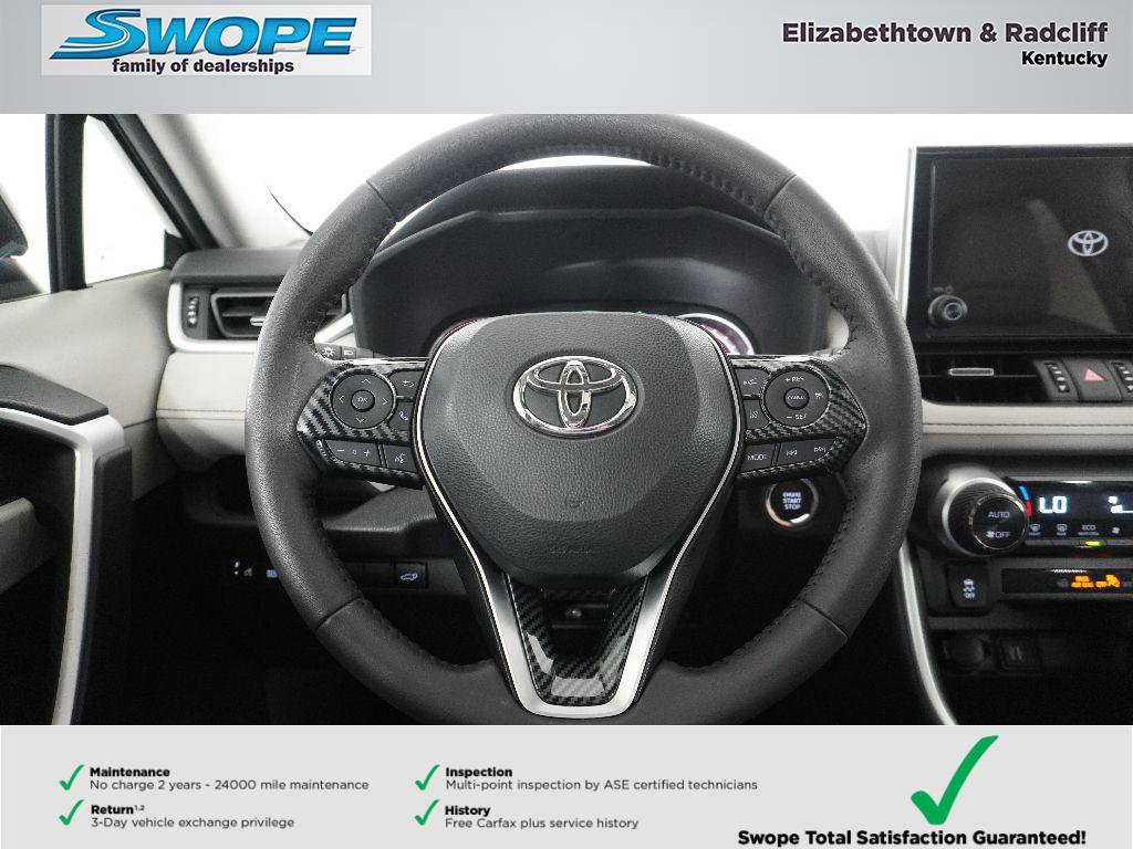 Used 2025 Toyota RAV4 XLE Premium image 16