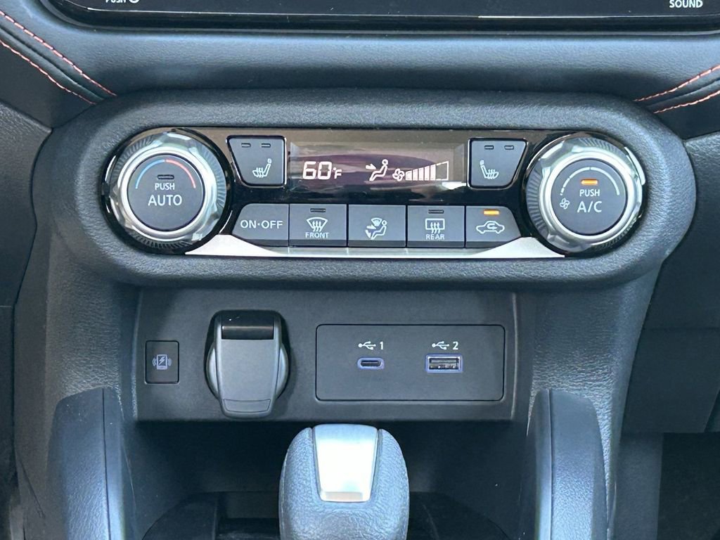 New 2025 Nissan Versa SR w/ Trunk Package image 13