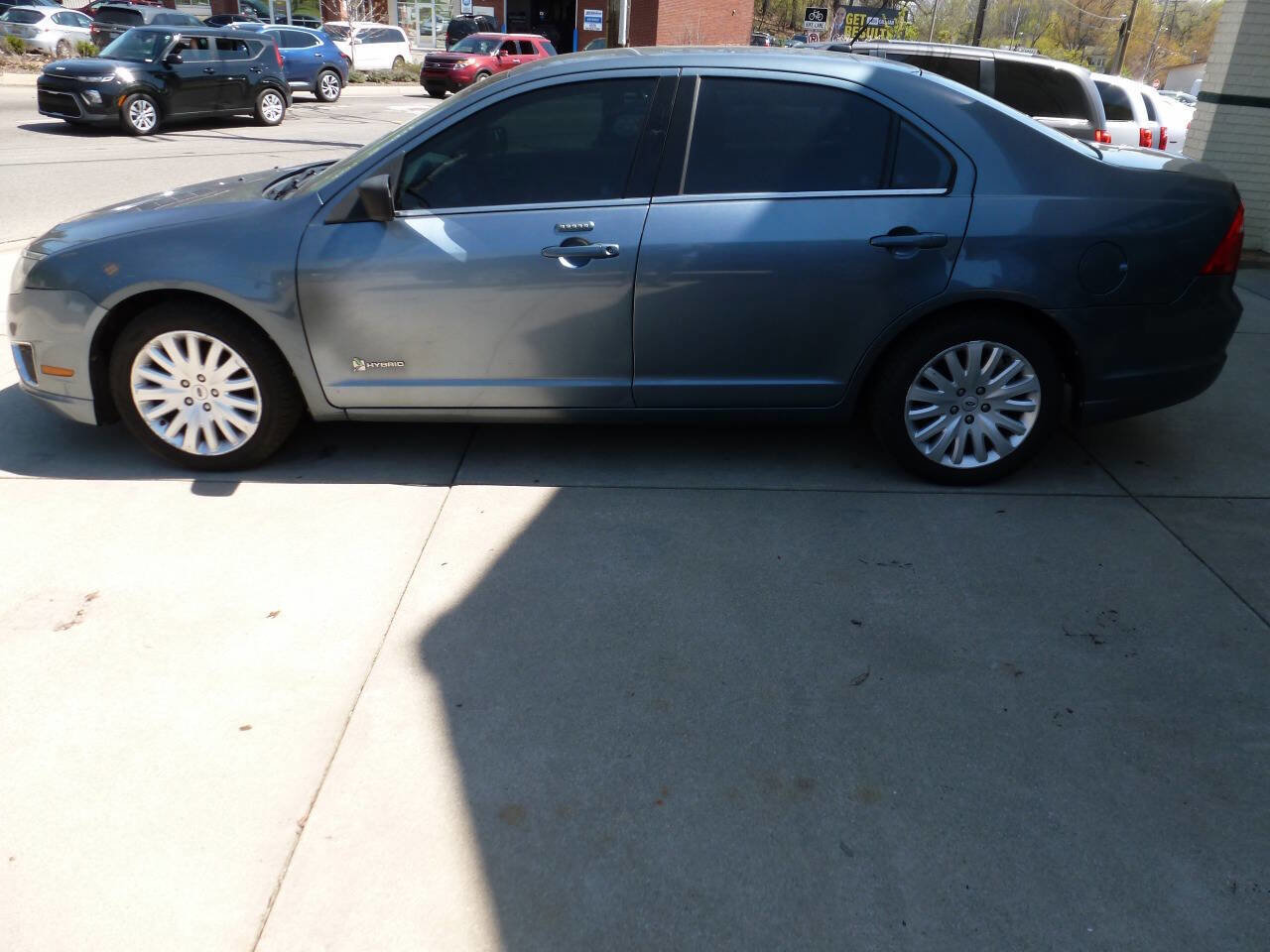 Used 2012 Ford Fusion Hybrid FWD image 6