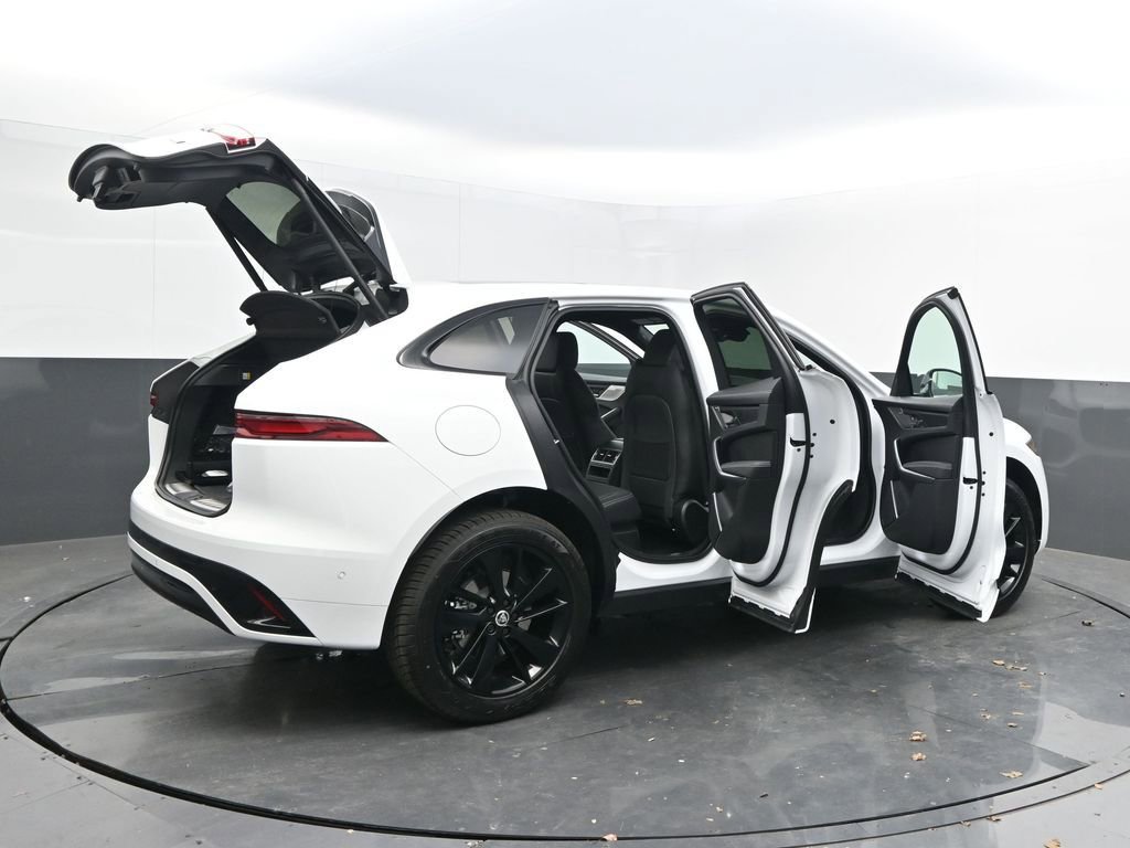 New 2026 Jaguar F-PACE R-Dynamic S image 37