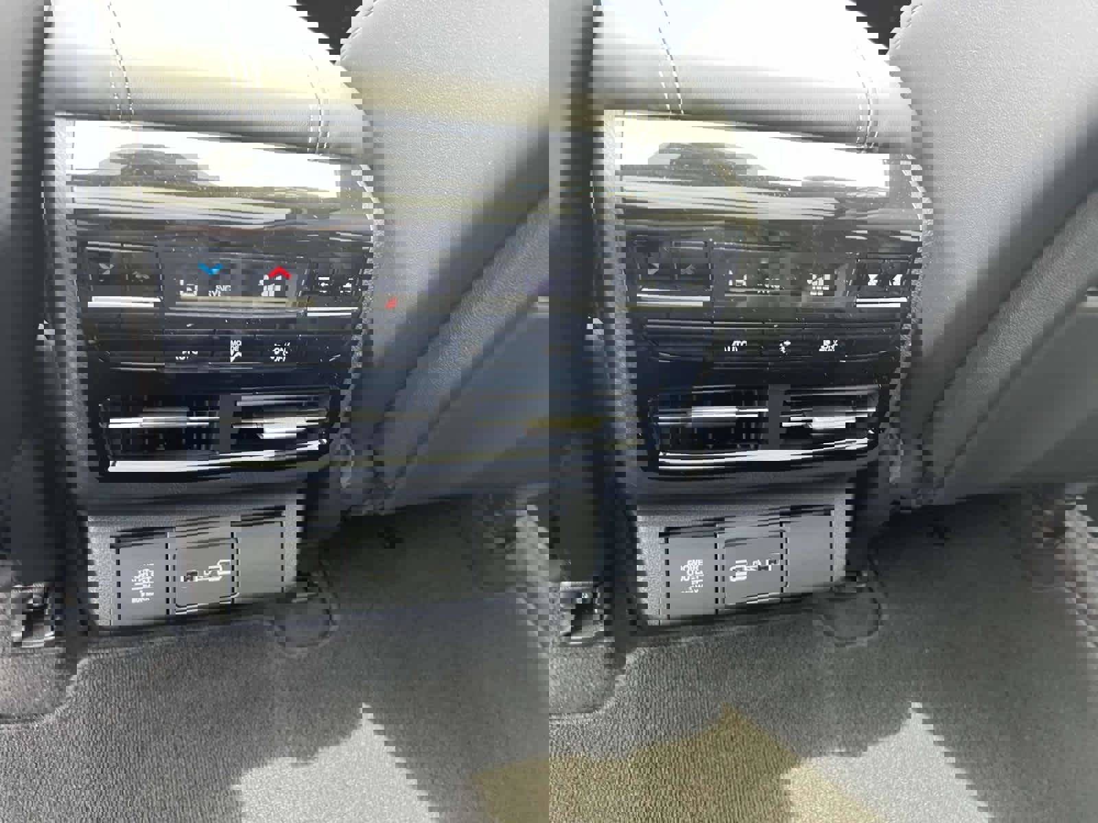 Used 2022 Acura MDX SH-AWD w/ Technology Package image 15