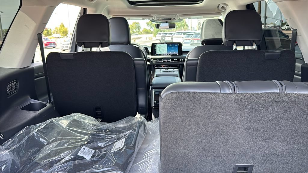 New 2026 Lincoln Aviator AWD w/ Jet Appearance Package image 30