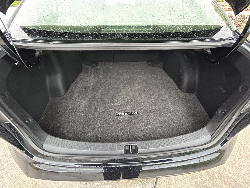 Used 2025 Toyota Corolla LE w/ Carpet Mat Package (TMS) FWD image 28