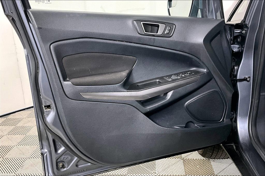 Used 2021 Ford EcoSport SE image 23