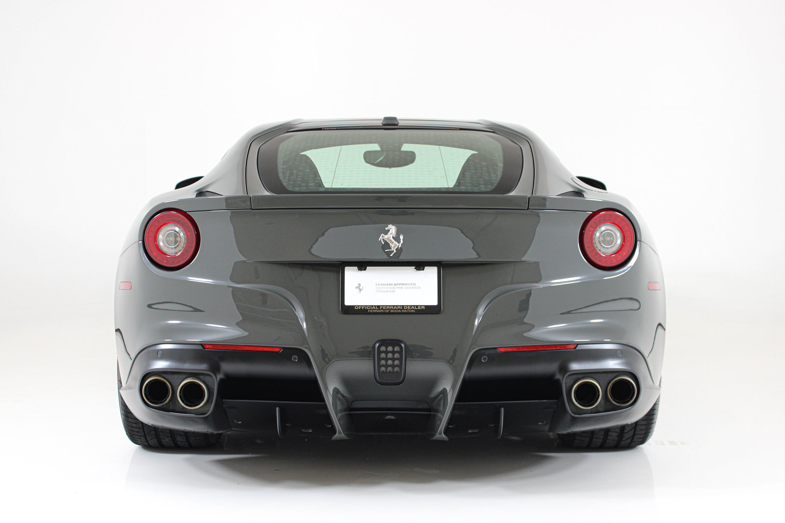 Used 2015 Ferrari F12 Berlinetta RWD image 9