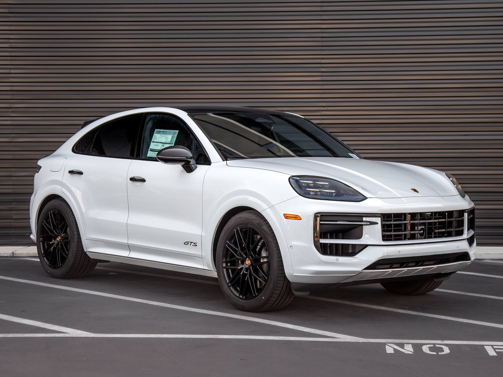 New 2026 Porsche Cayenne GTS AWD/4WD image 9