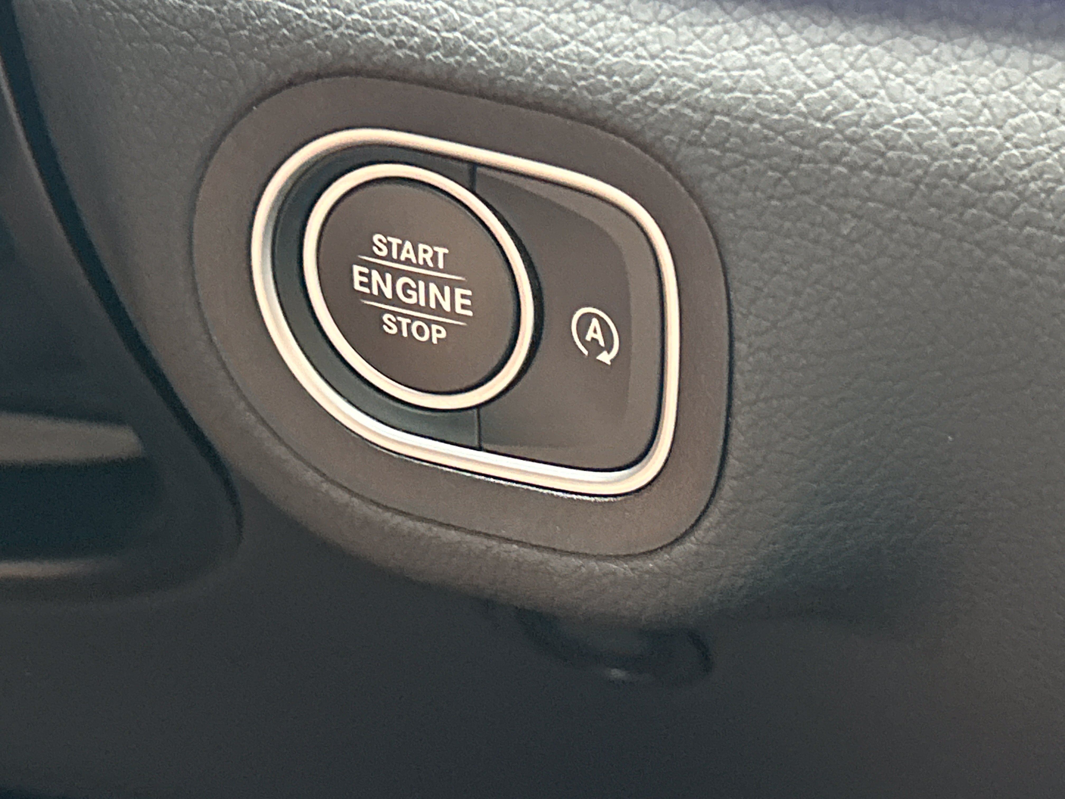 Certified 2025 Mercedes-Benz GLE 450 4MATIC image 29