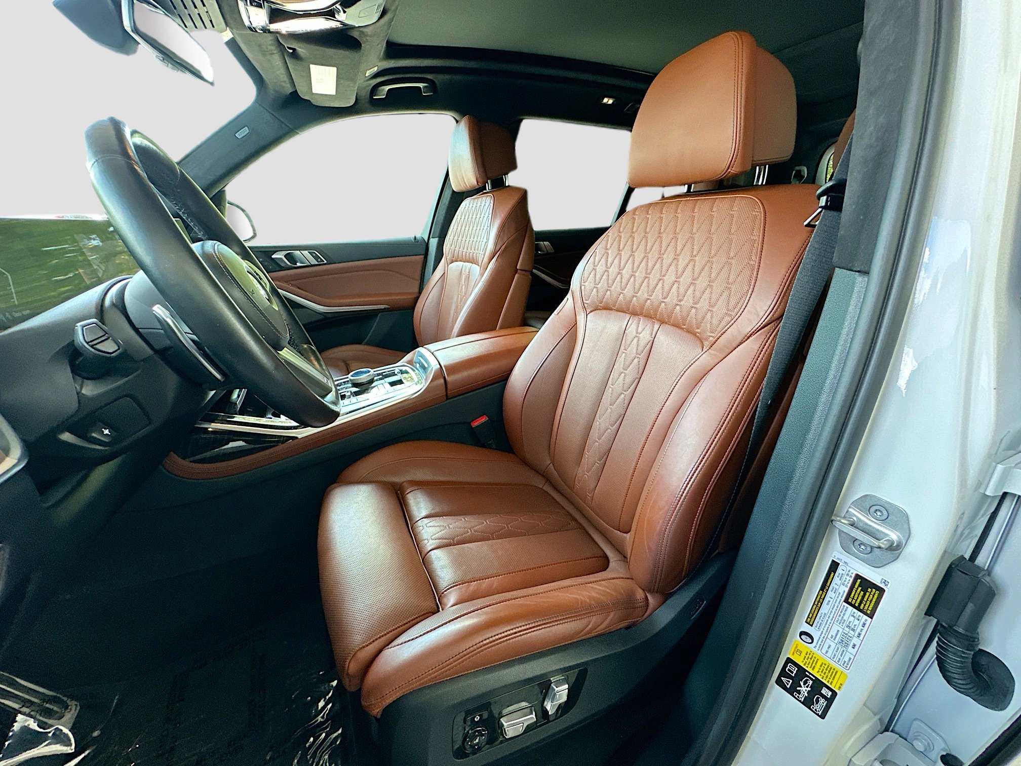 Certified 2024 BMW X7 xDrive40i w/ Executive Package image 22