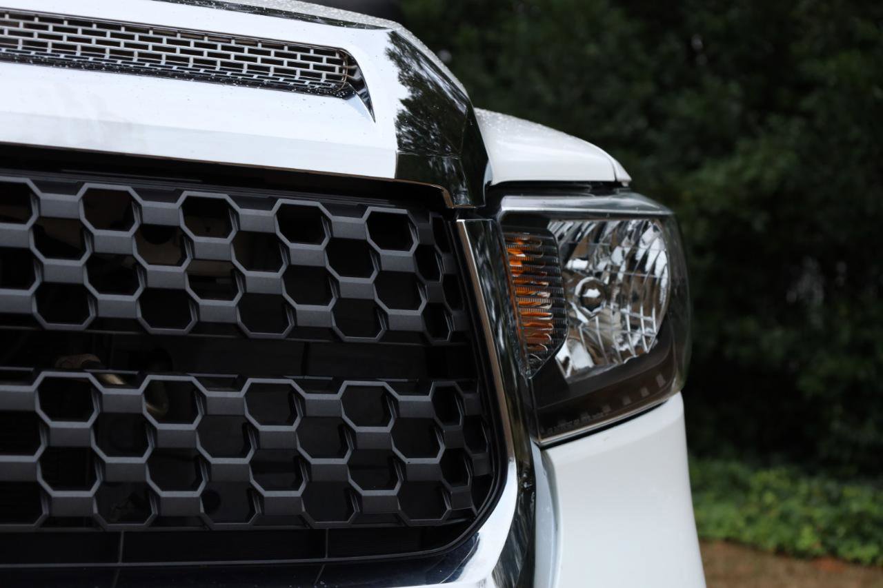 Used 2018 Toyota Tundra SR5 w/ SR5 Upgrade Package AWD/4WD image 25