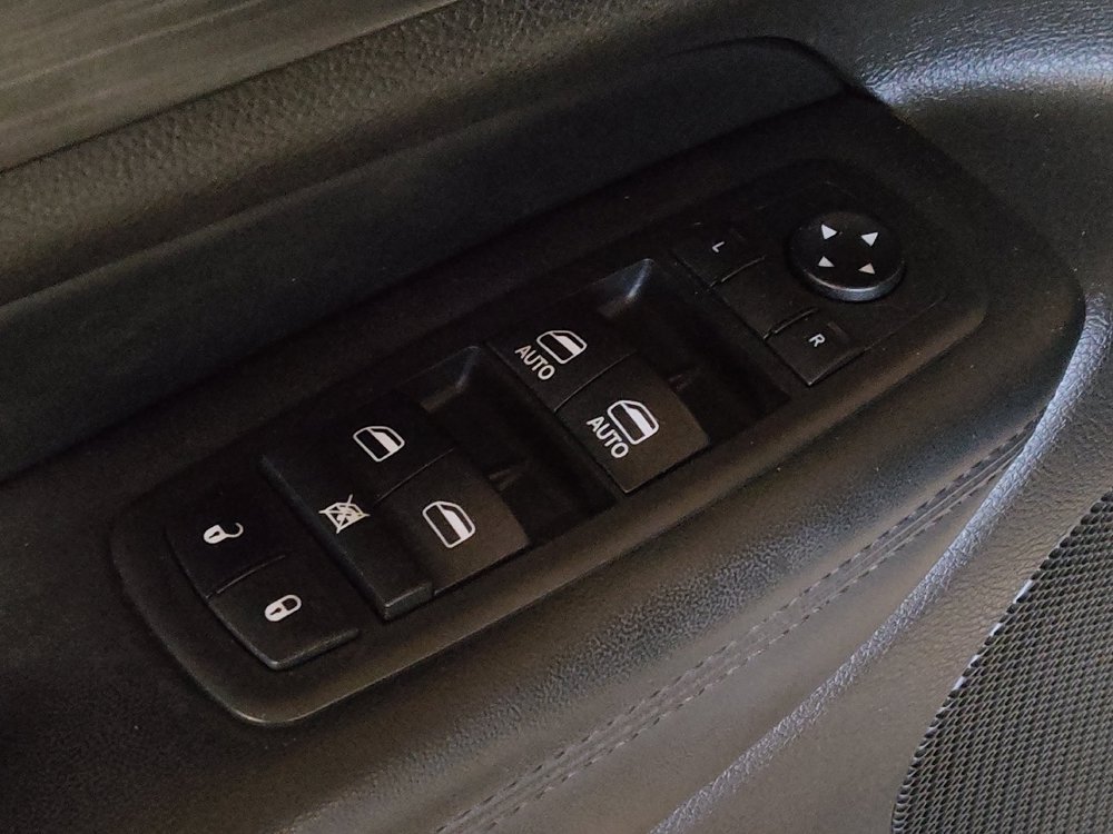 Used 2021 Jeep Grand Cherokee Laredo X RWD image 27