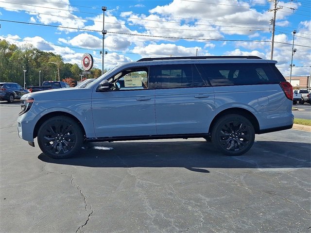 New 2025 Ford Expedition Max Platinum w/ Stealth Appearance Package image 4