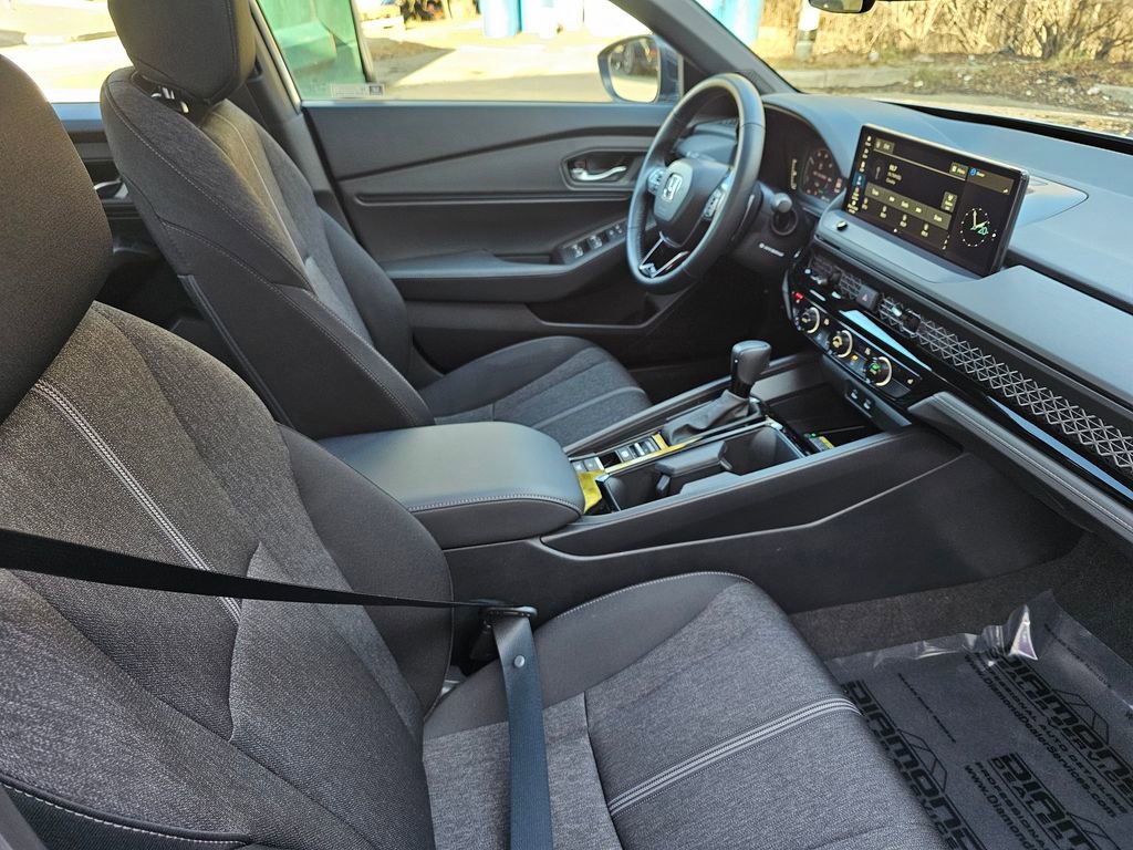 Used 2025 Honda Accord Sport image 20