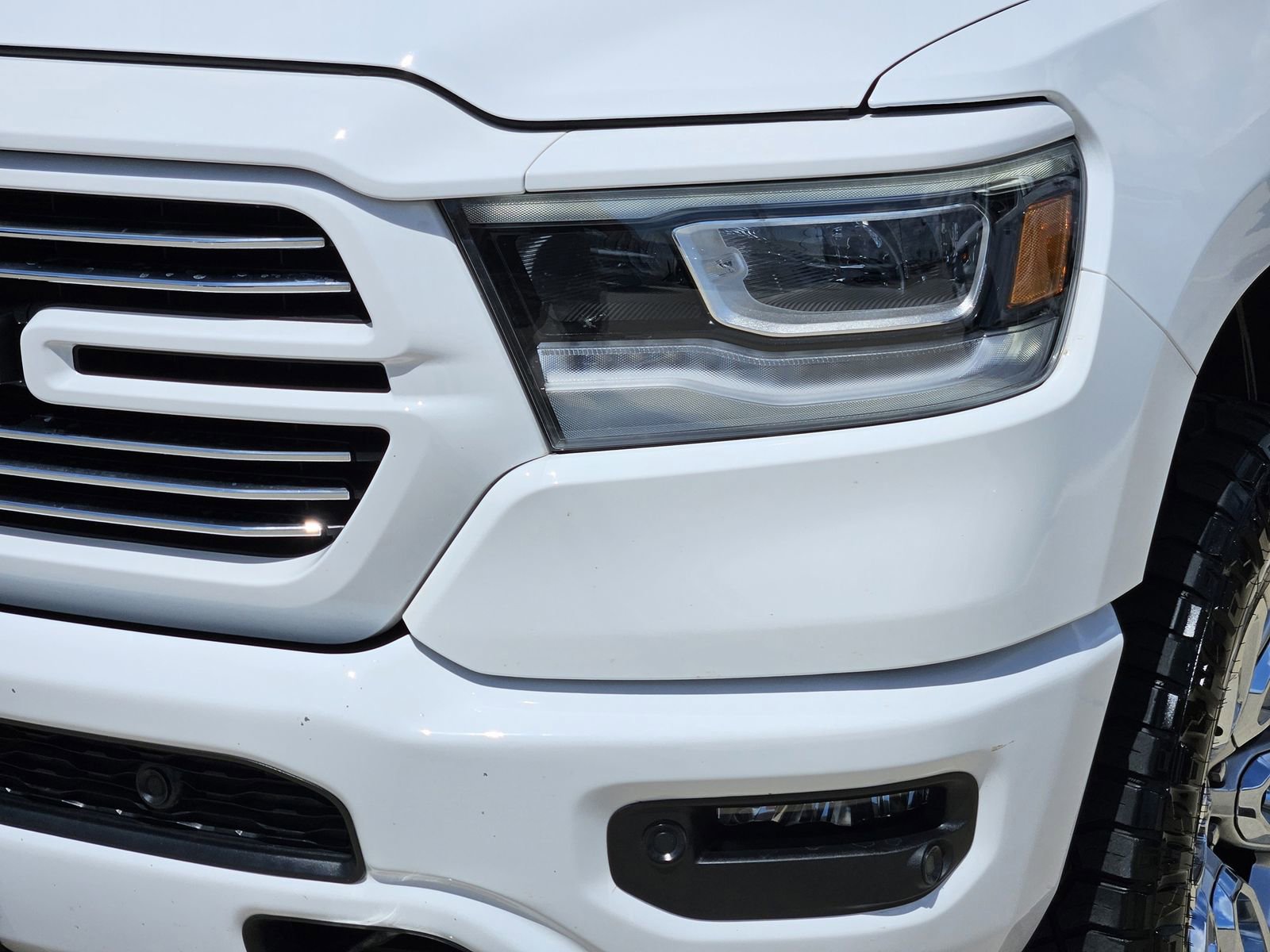 Used 2024 RAM 1500 Laramie AWD/4WD image 10